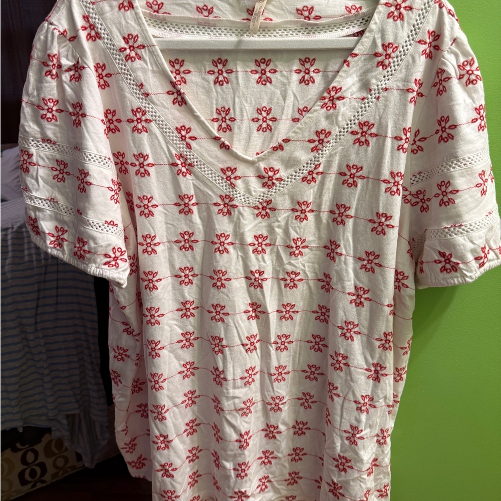 Matilda Jane White Short Sleeve V-Neck Top with Red Embroidered Floral Pattern